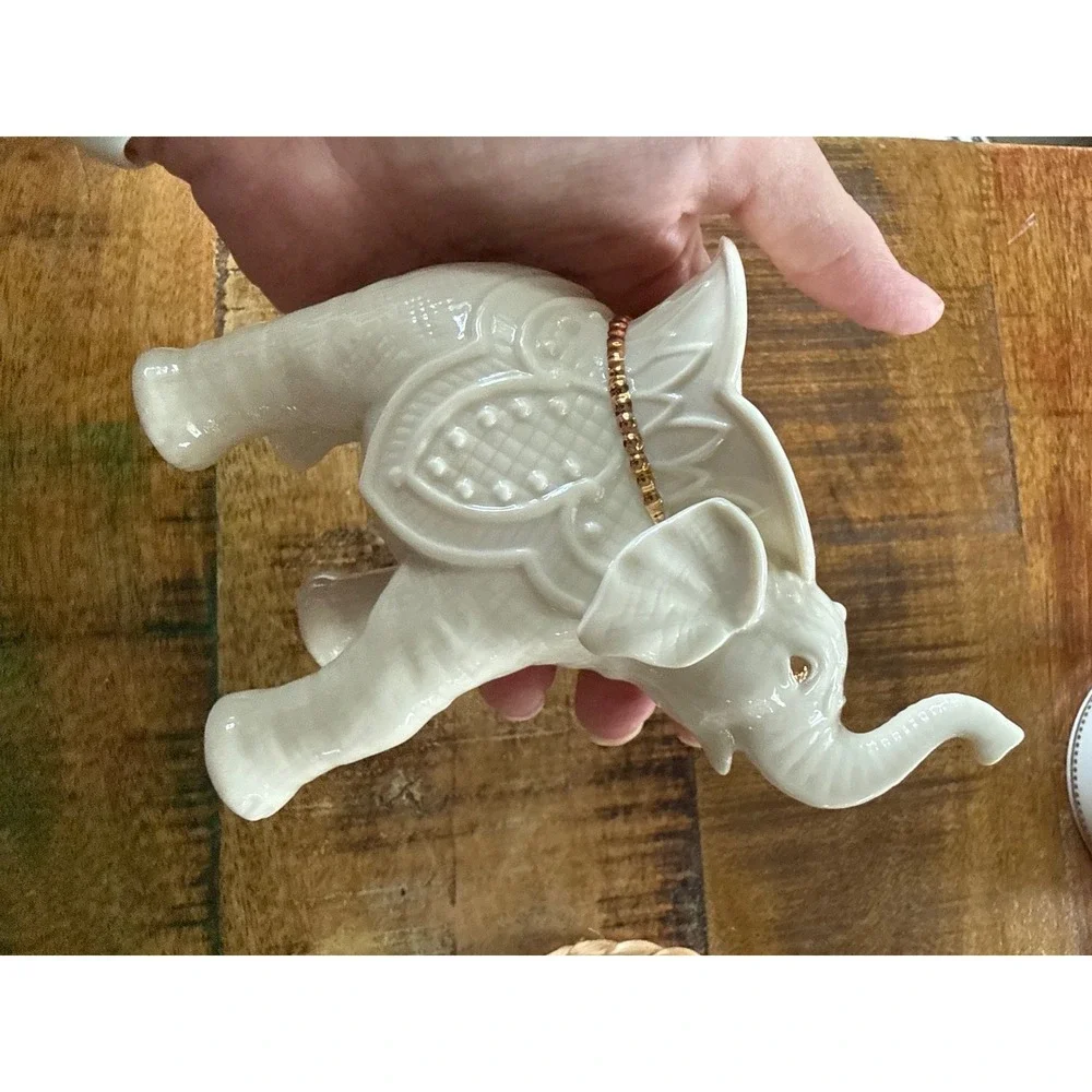 Lenox Elephant Tealight Candle Holder Home Decor Cream Gold Excellent Trunk Up